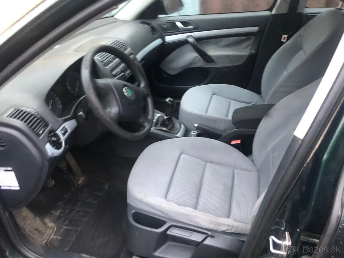 Skoda Octavia II - 4