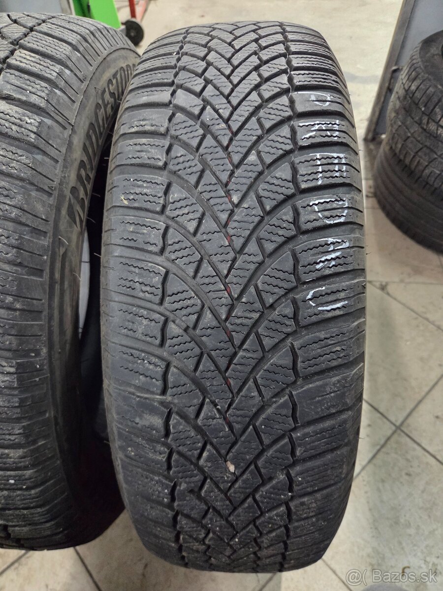 Predám 215/65 r17 Zimné pneumatiky 2ks - 4