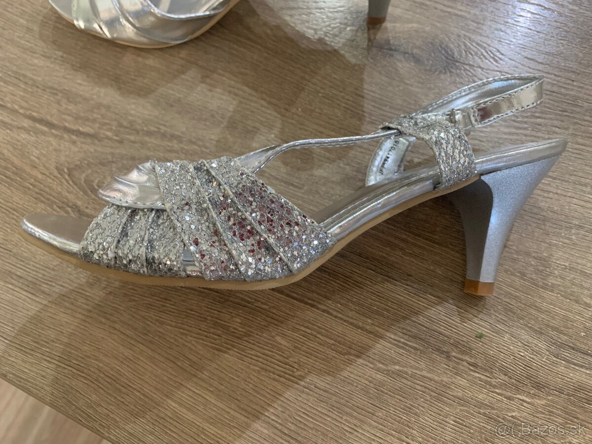 Strieborné sandálky - 4
