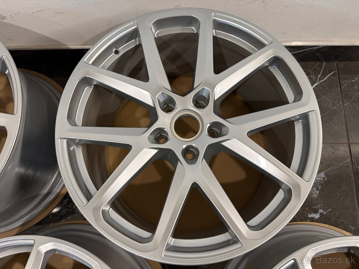 originál kolesa r21 5x130 Porsche 976 Panamera - 4