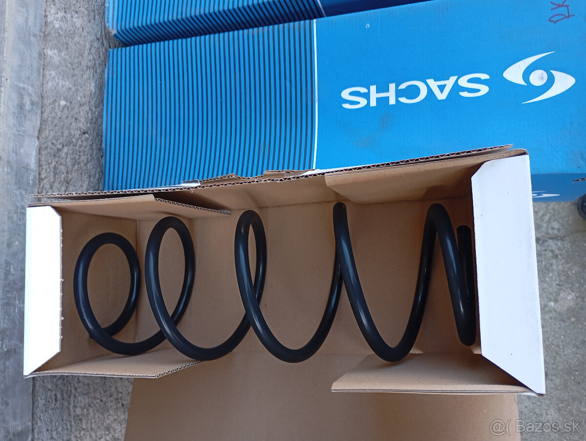 Predné tlmiče a pružiny. - 4