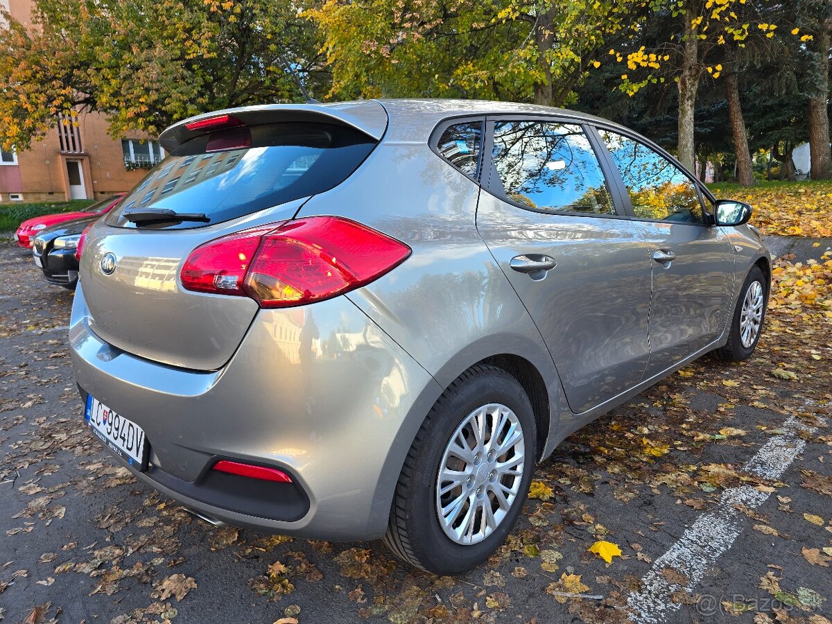 Kia Ceed - 4