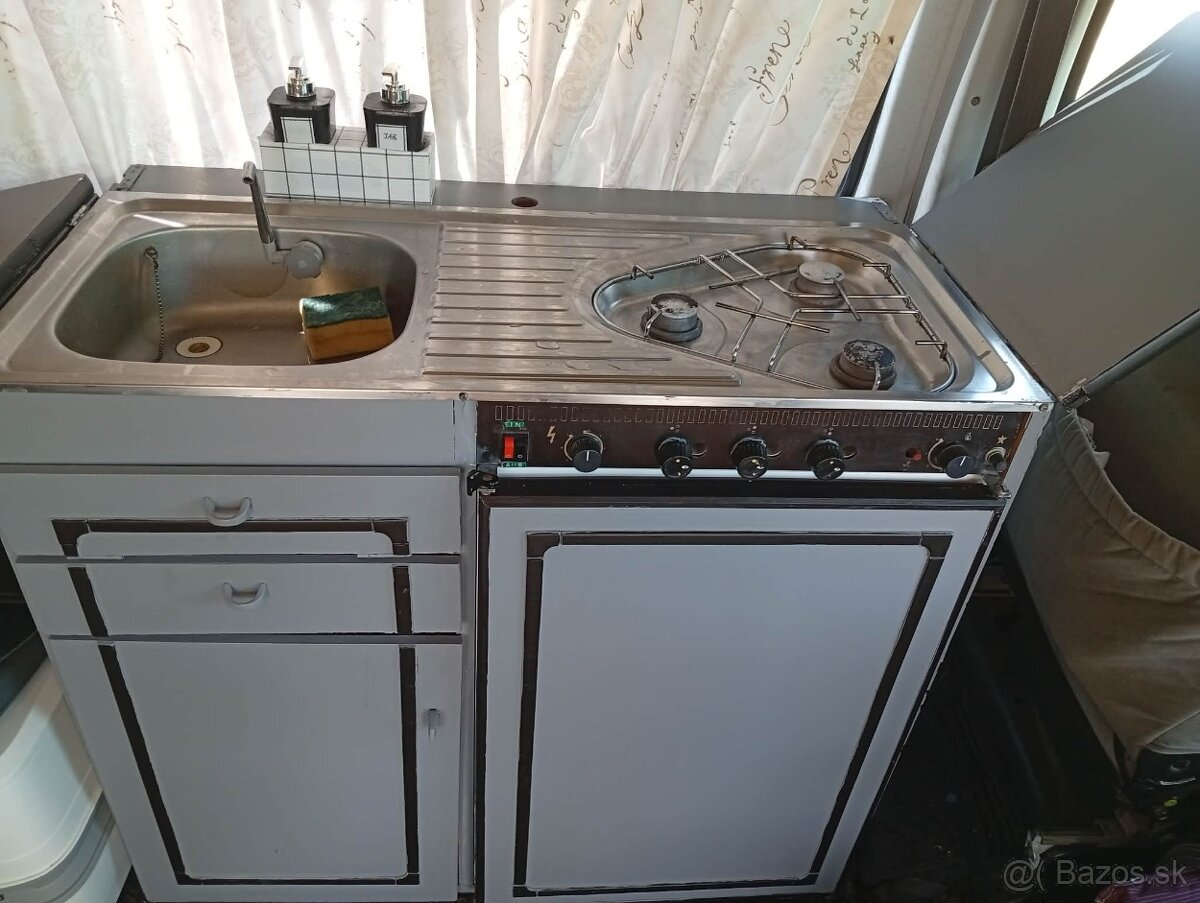 Všestranná dodávka - karavan - mikrobus - 4