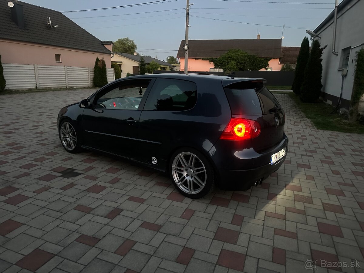 Predám Golf 5 gti - 4