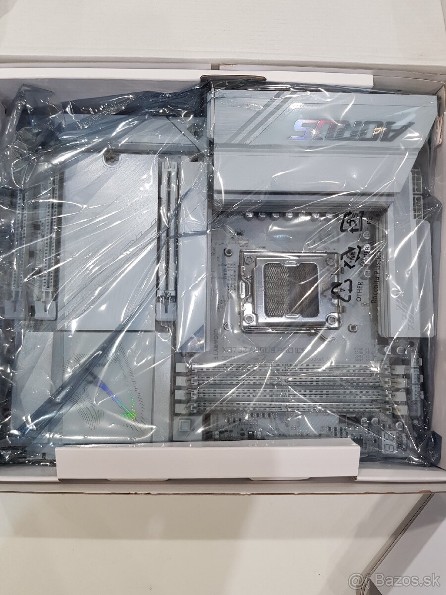 PC Komponenty - 32GB DDR5 G.SKILL, Ryzen 7 9700X, X870E - 4