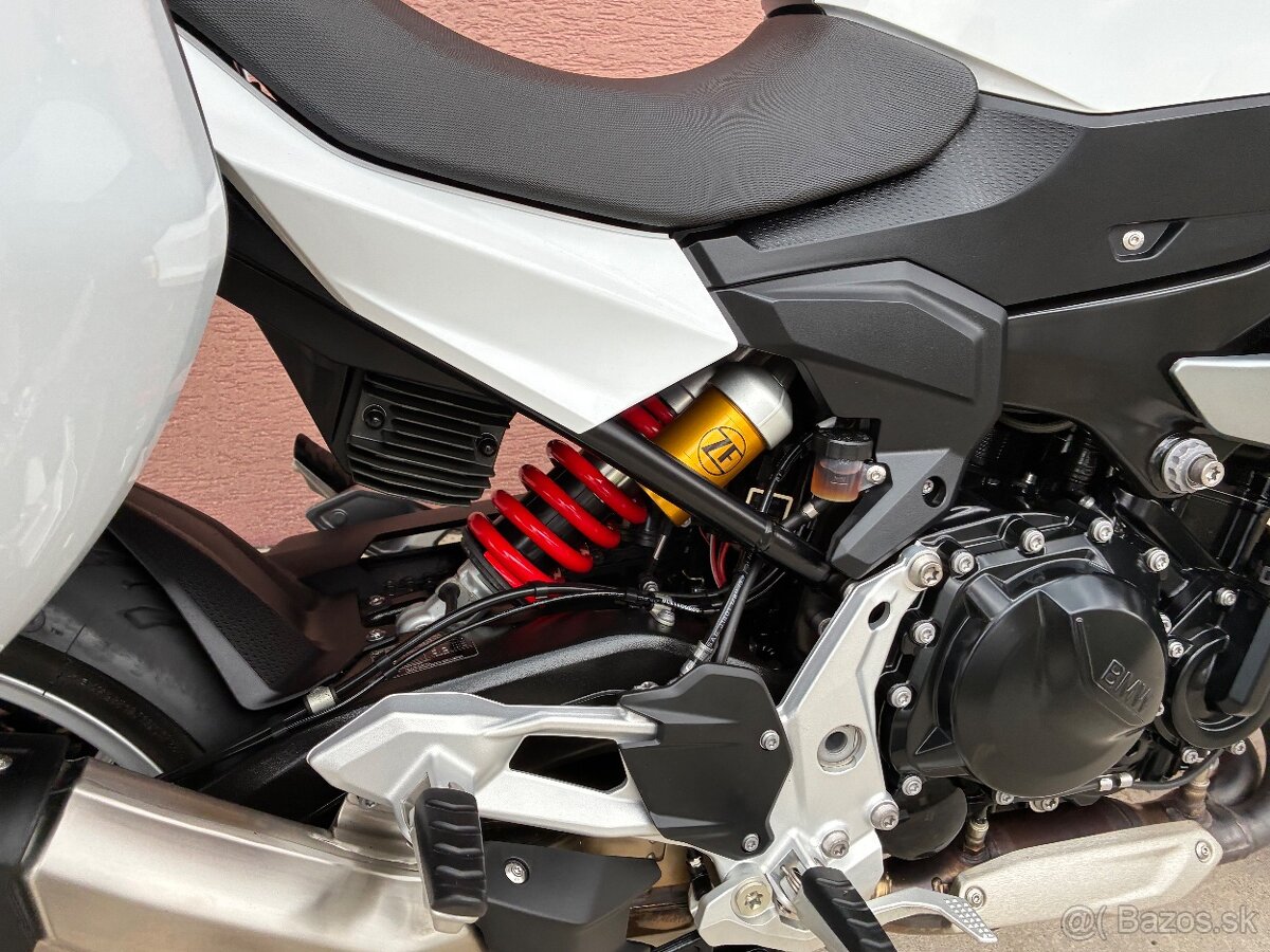 BMW F900XR - 4