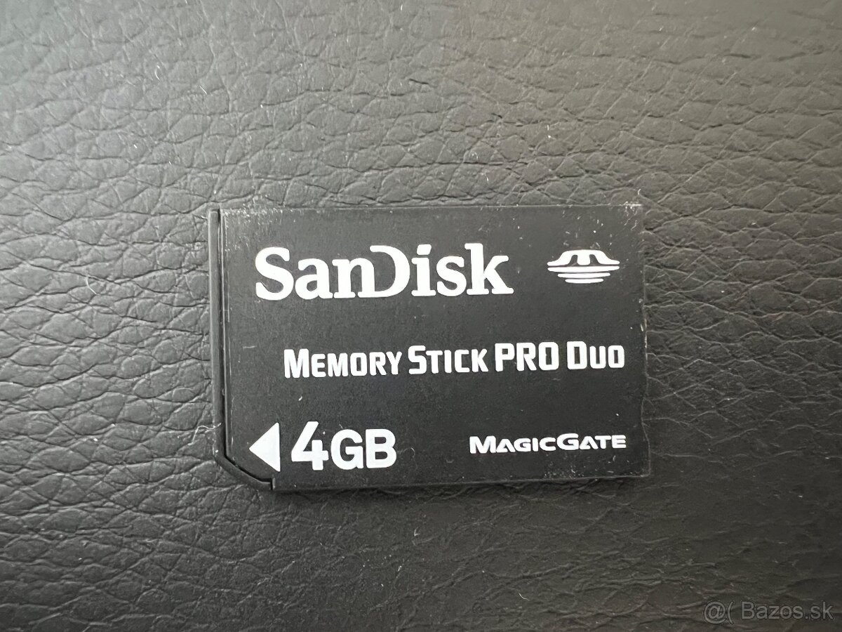 PSP 3004 s 10 hrami - 4