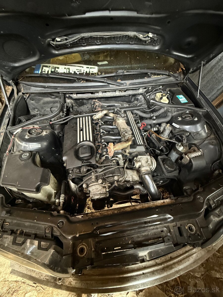 Rozpredám na ND BMW 330d - 4