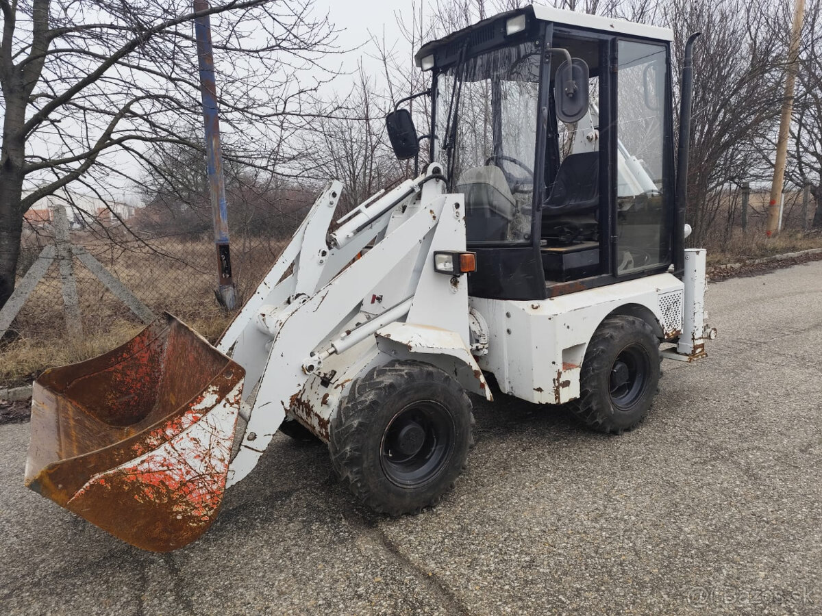 Mini traktor bager. 3650kg. - 4