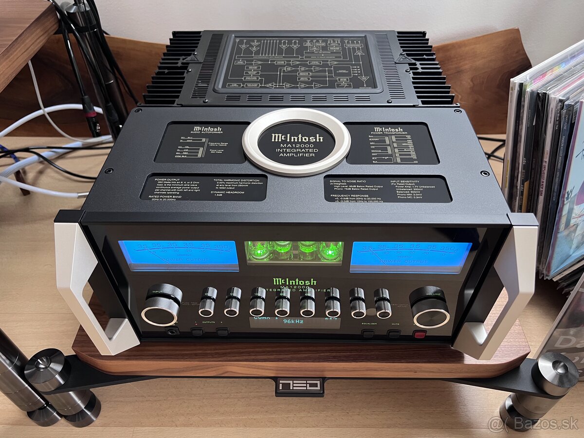 McIntosh MA12000 - 4