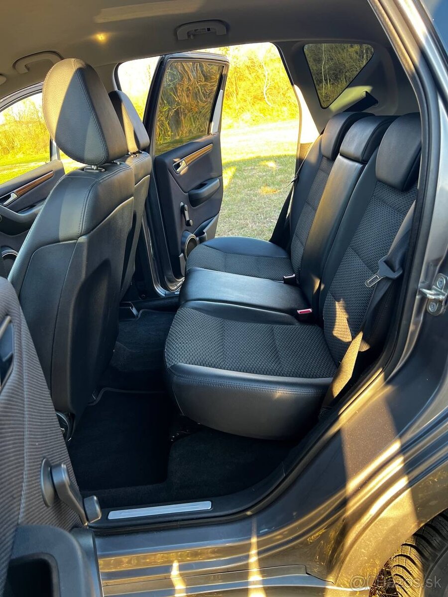 Mercedes Benzín A 160 - 4