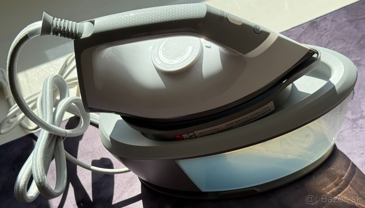 NOVÁ žehlička PHILIPS PSG2000/20 - 4