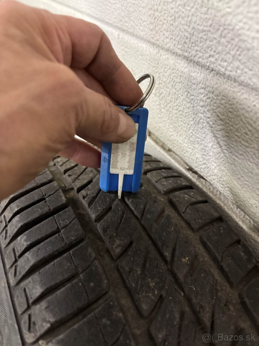 Letné kolesá na Fabiu - Roomster 175/70R14 - 4