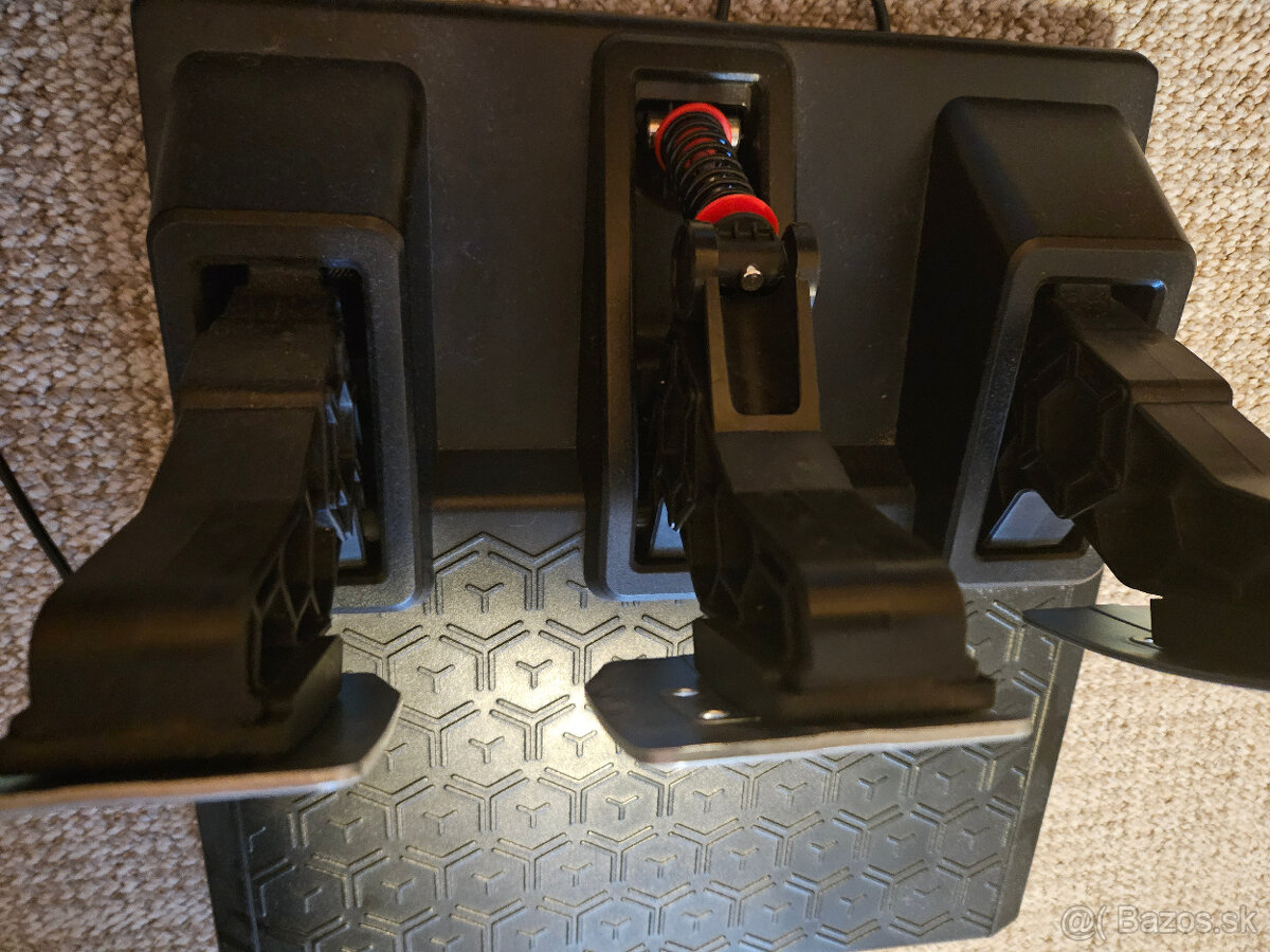 Thrustmaster volant + pedále - 4