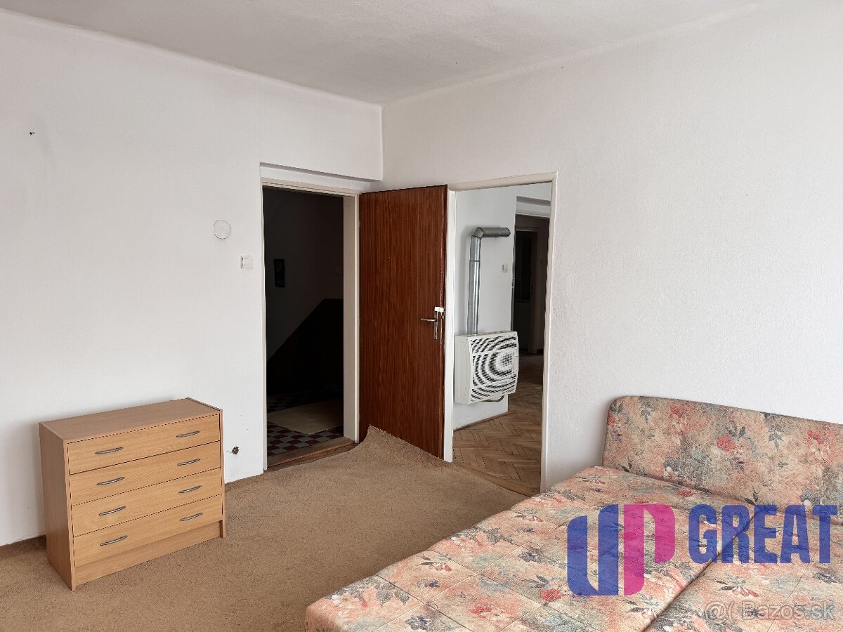 Na predaj priestranný rodinný dom v meste Gbely, okr.SKALICA - 4