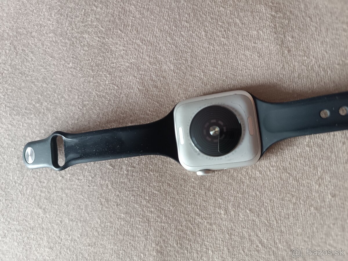 ⌚ Apple Watch SE (2. generácia) – skvelý stav + viac remienk - 4