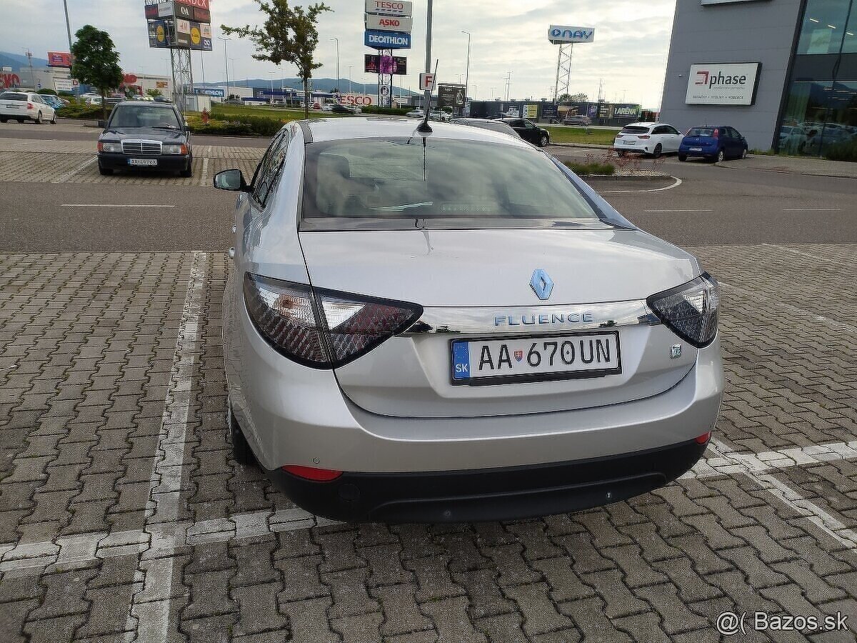 Elektromobil Renault Fluence Z.E. r.v.2012, dojazd 50km - 4