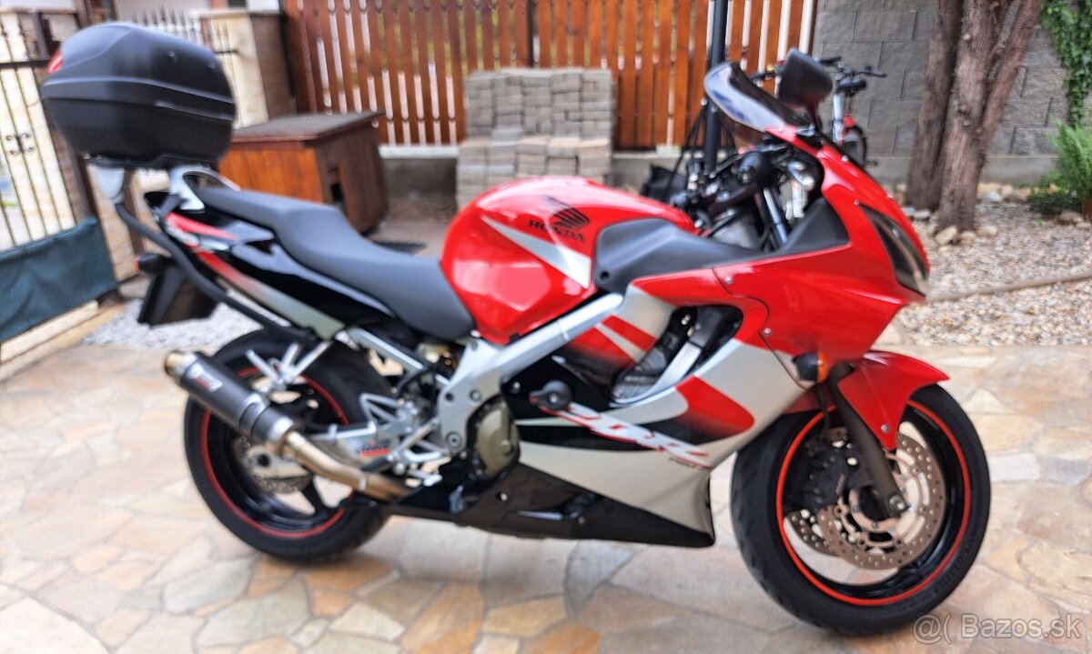 Honda CBR 600f4i - 4