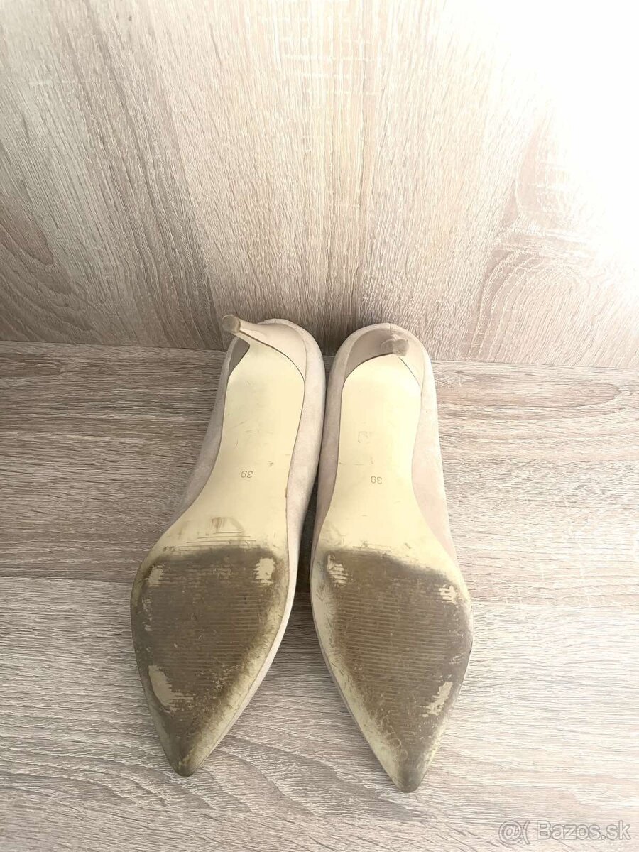 Predám dámske lodičky, značky GUESS - 4