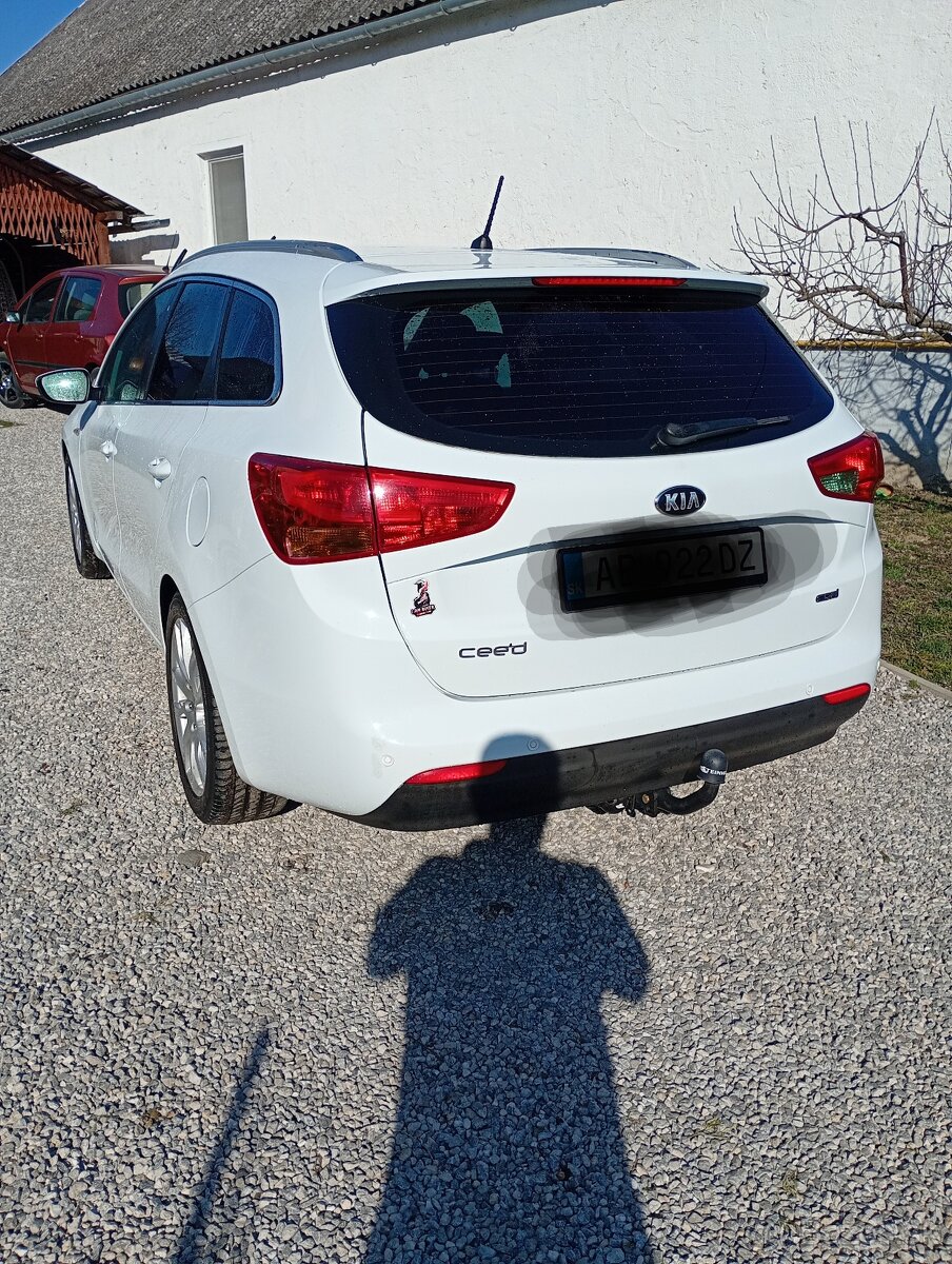 Predám Kia ceed sw 1.6 CRDi 96kw - 4