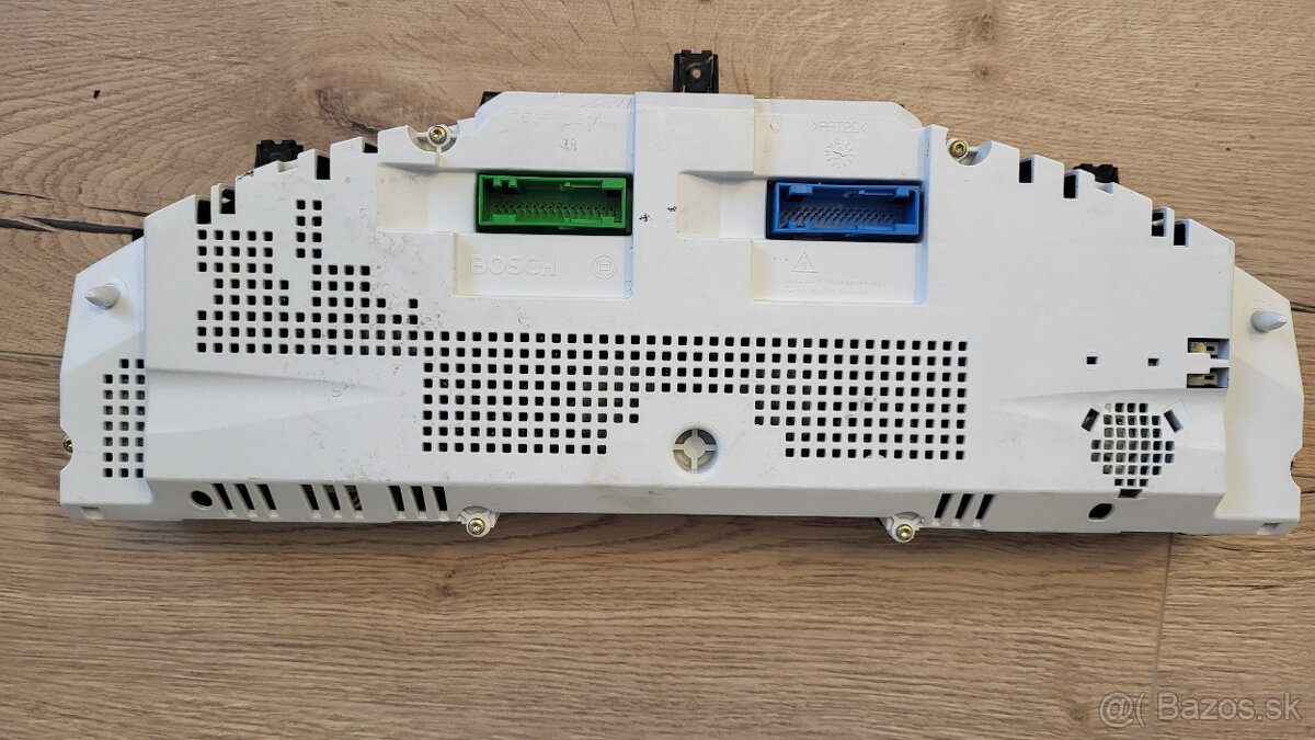 Predám pristrojovy štít (budiky) na VW Touareg TDi - 4