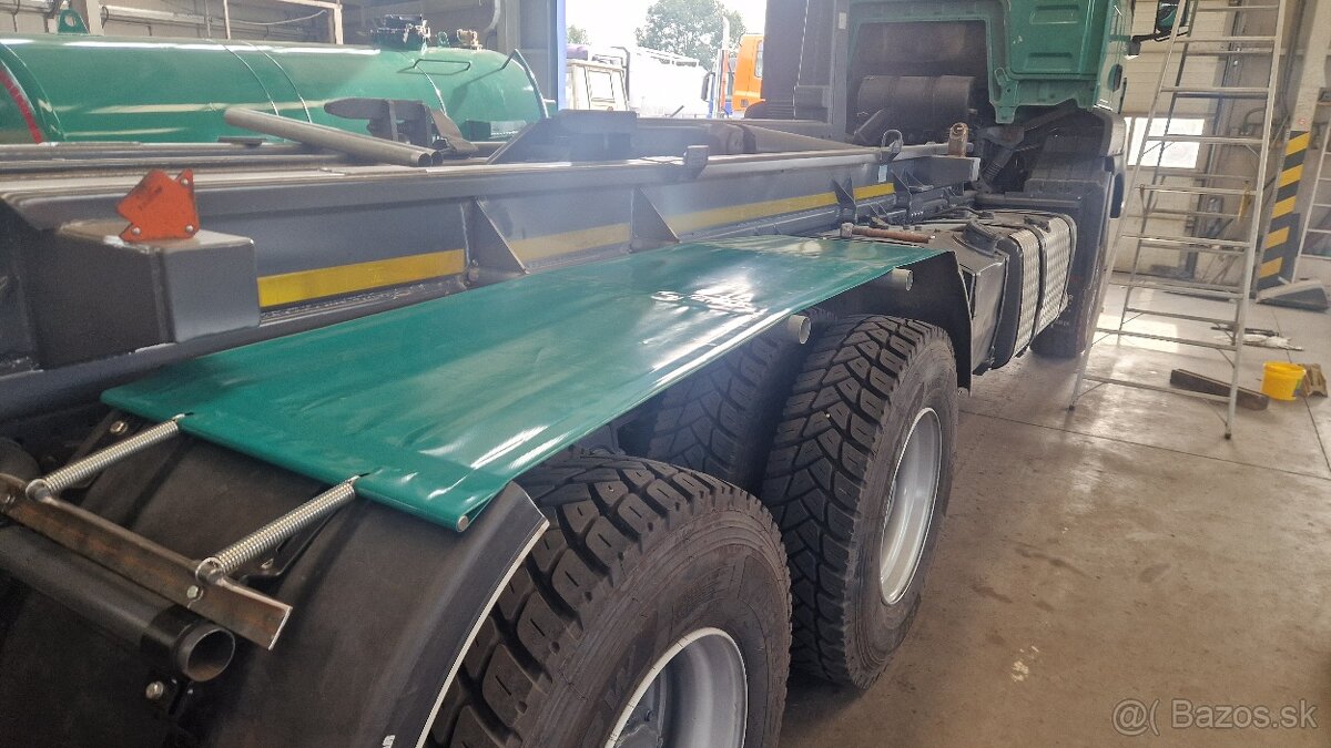 Predám zadné blatníky plachtové - 4