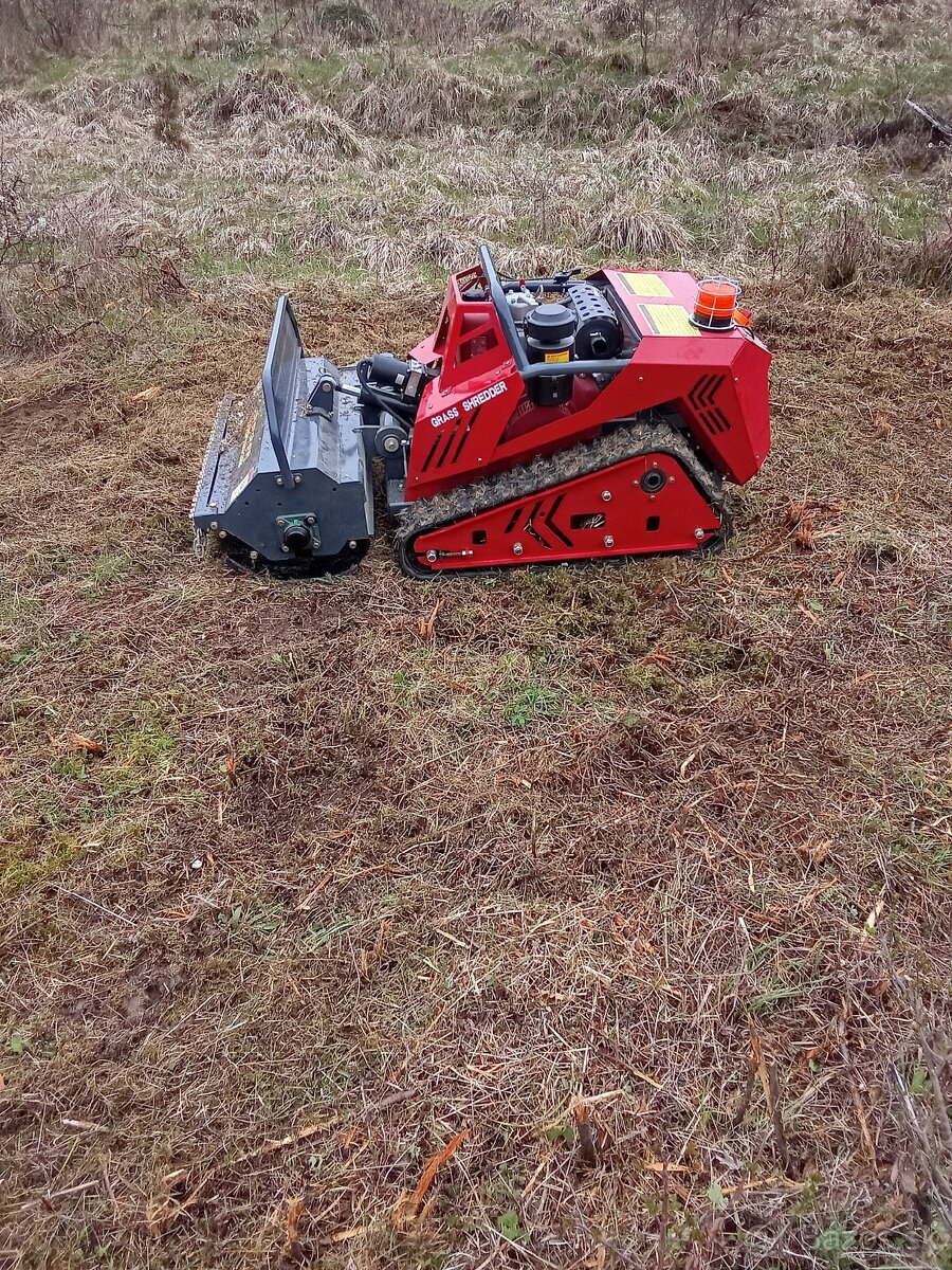 Svahová pásová cepová kosačka - mulčovač - 4