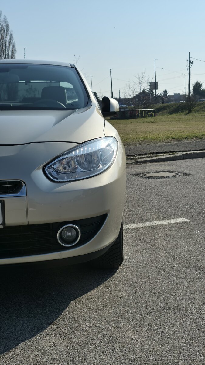 Renault Fluence PRIVILEGE 1.6i - 4