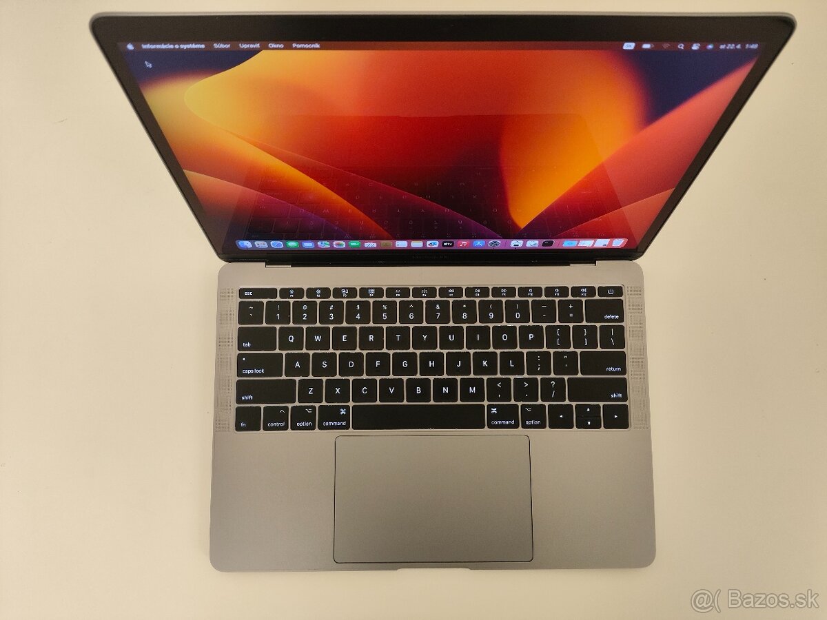 MacBook Pro 2017 | i5 • 8GB • 128GB SSD - 4