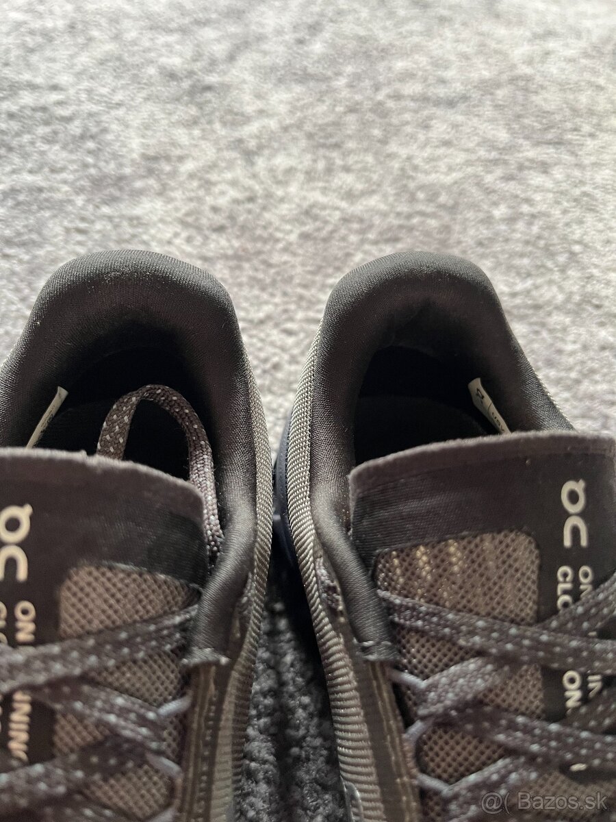 On Running, model Cloudmonster, velikost 37,5 šedé - 4