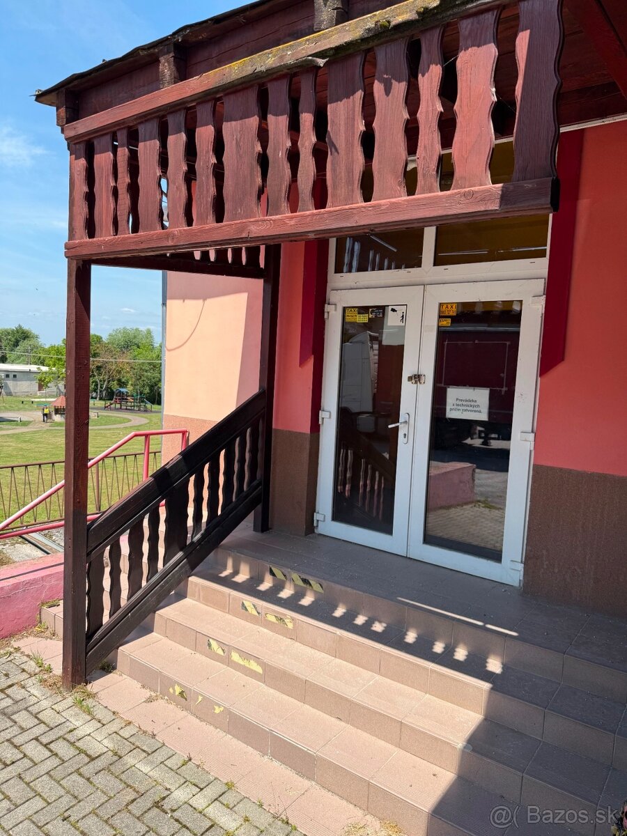 Bývanie, podnikanie – polyfunkčný objekt + chata, Krnča 1884 - 4