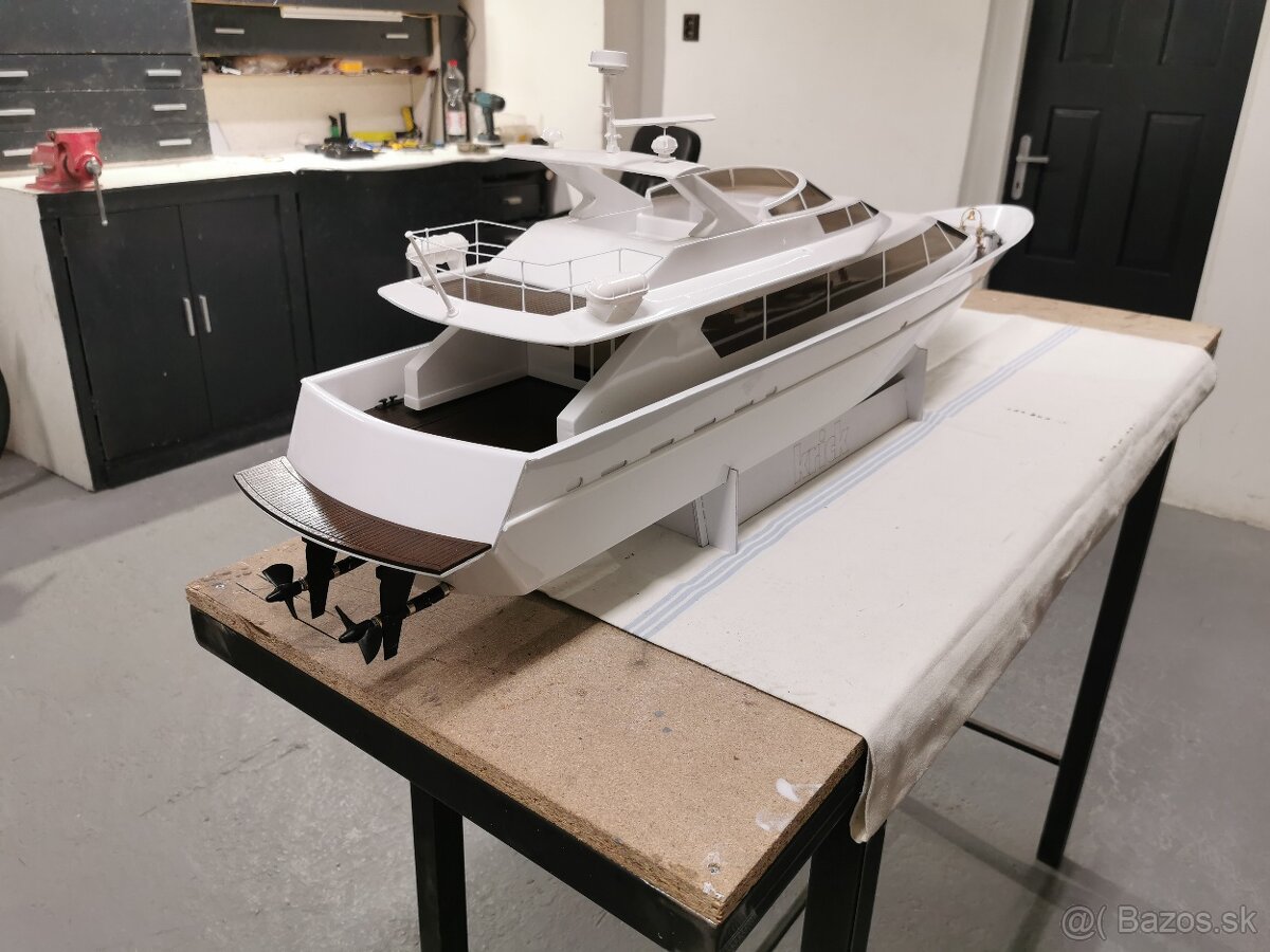 Napredaj RC Yachta - 4