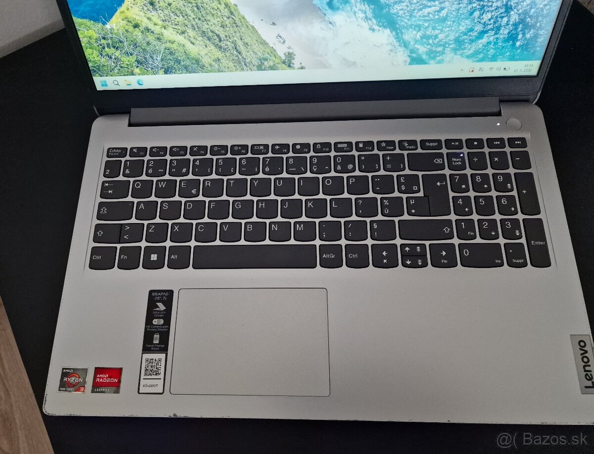 Lenovo ideapad 1 15.6" - 4