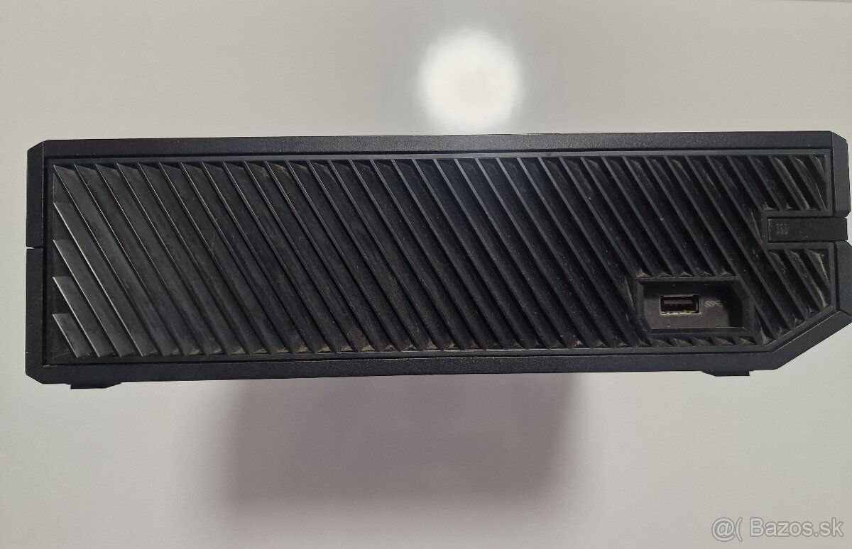 Xbox ONE Black 500 GB - 4