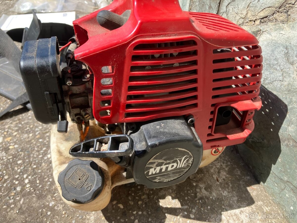 Benzínový krovinorez MTD SMART BC 43 - 4