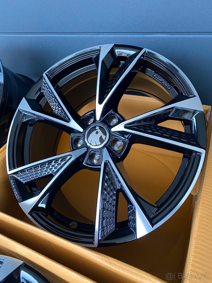 5x112 R18 MAM RS6 - 4