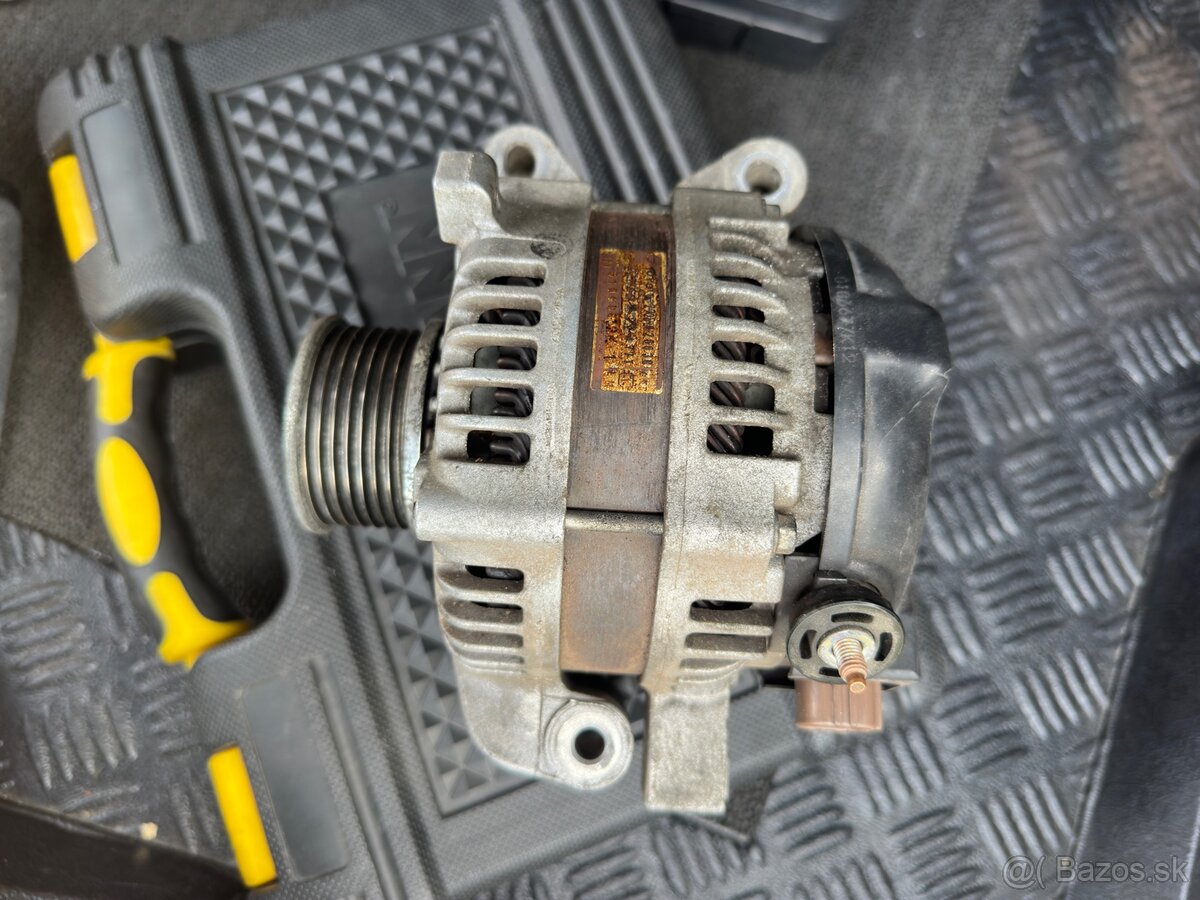 Alternator Denso 2.2 D-4D/D-CAT (Lexus/Toyota) - 4