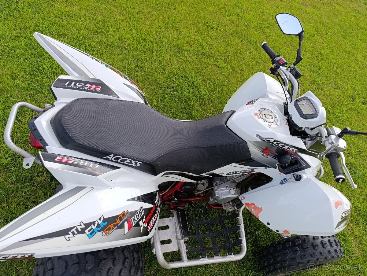 Access Tomahawk 400