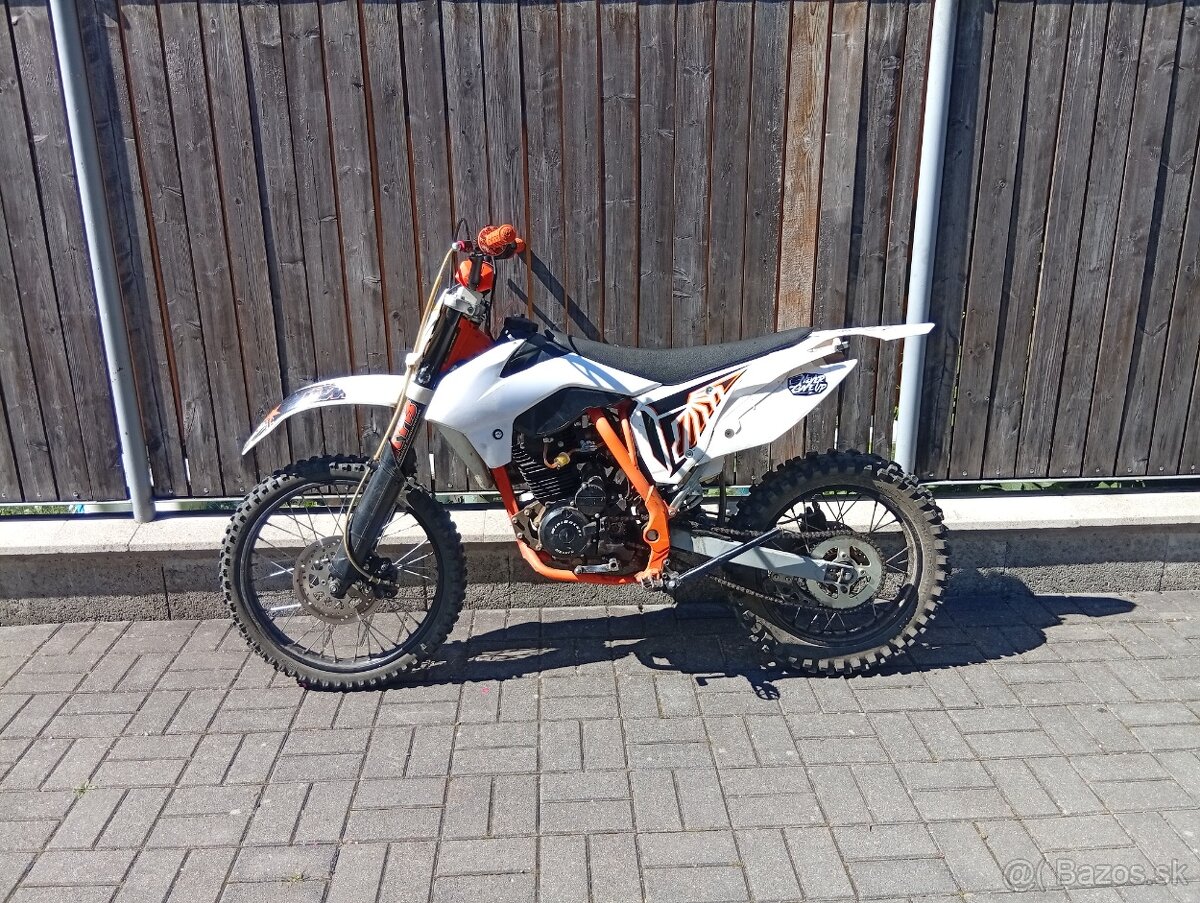 Predám Minirocket huricane 150ccm