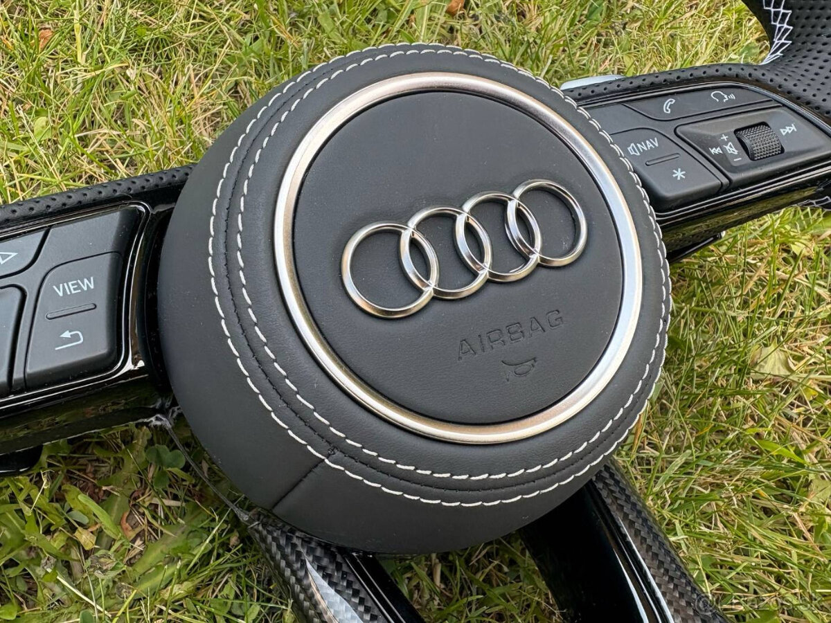 AUDI KARBON ŠPORTOVÝ ZKOSENY VOLANT - 4