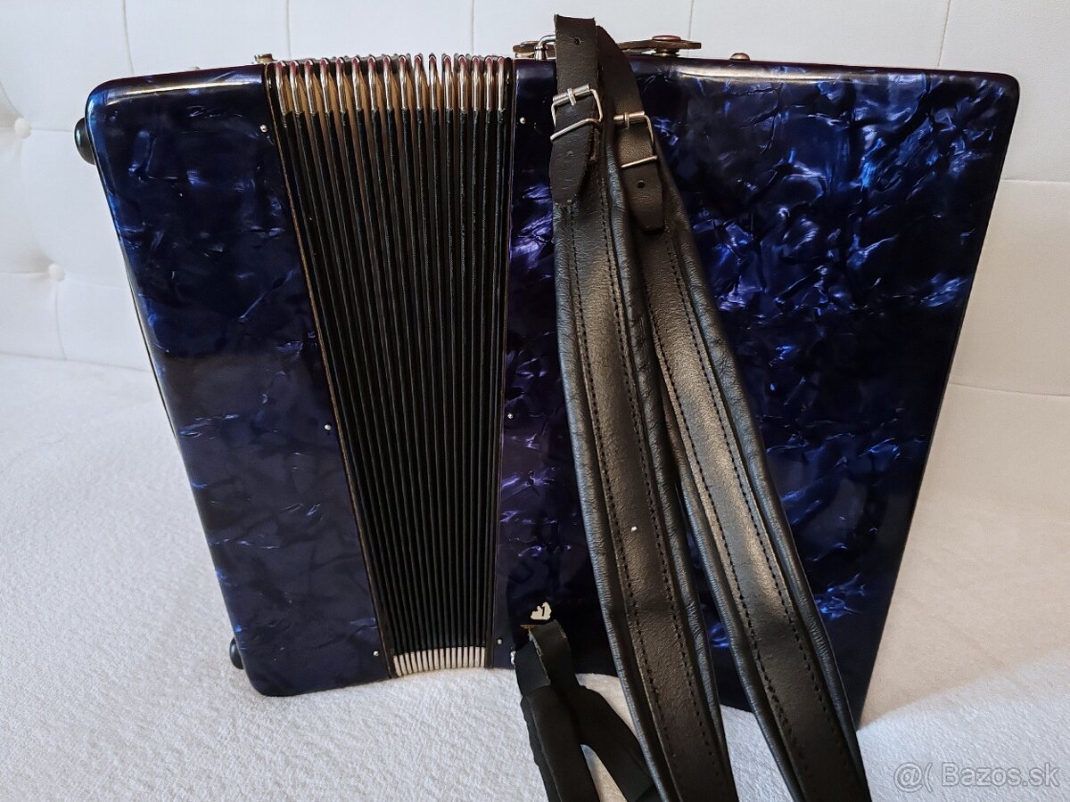 Predam akordeon Weltmeister Stella 60 bas. - 4