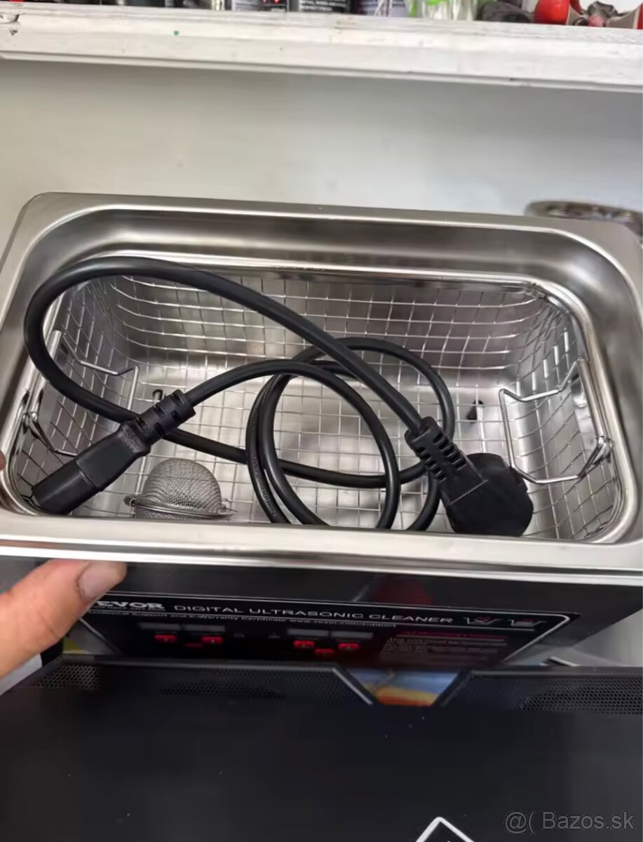 VEVOR ULTRAZVUKOVÁ ČISTIČKA - 4