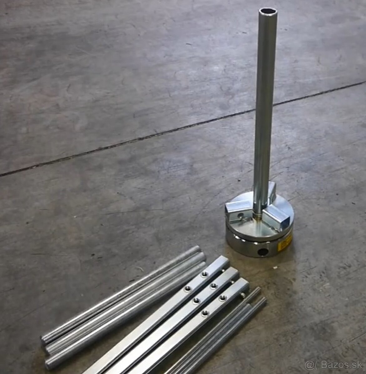 Skladací prenosný stojan na odvíjanie káblových cievok - 4