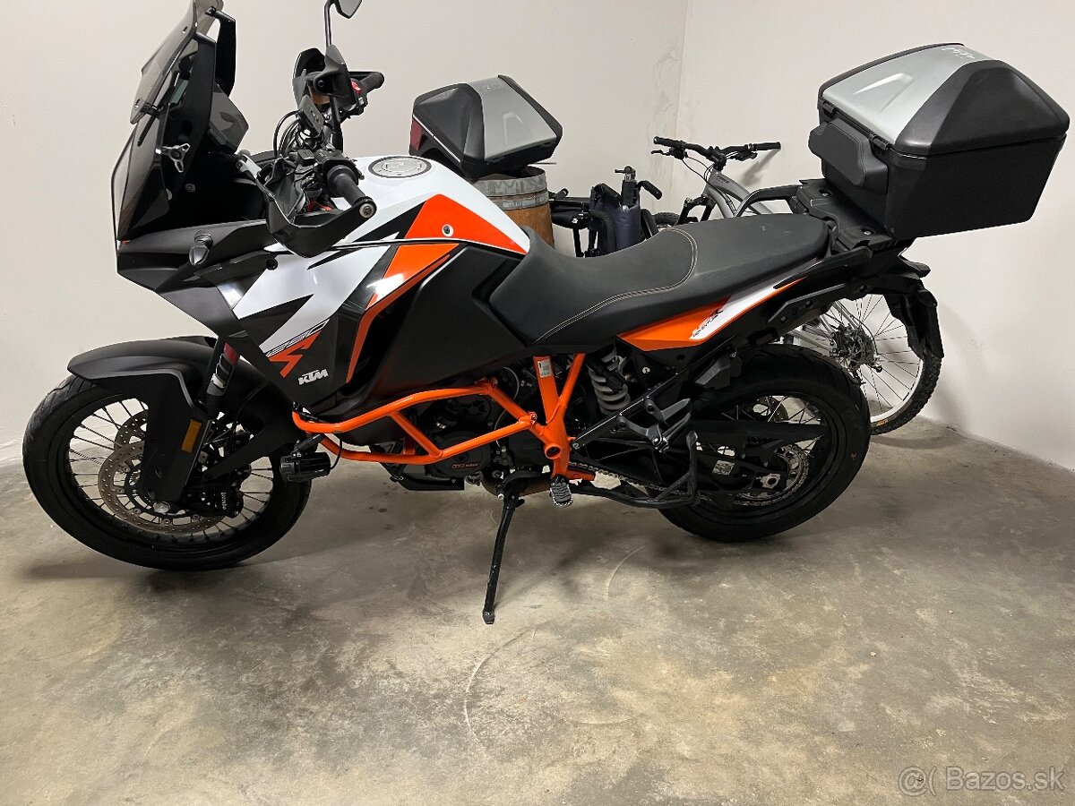 KTM 1290 Adventure R. - 4