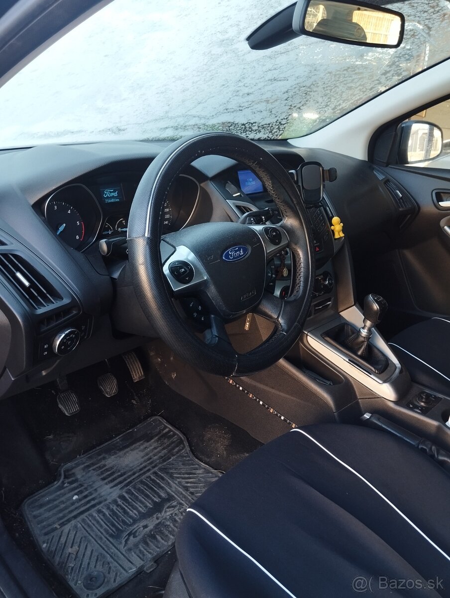 Predám Ford FOCUS Mk3 1.6 TDCi (2011) - 4