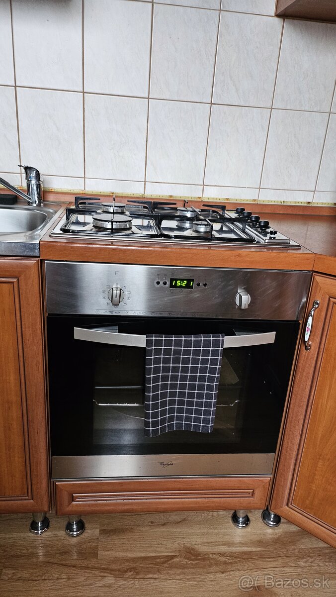 Kuchynská linka so spotrebičmi - 4