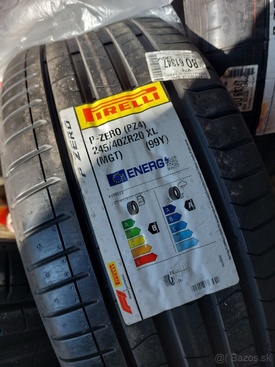Pirelli Pzero 245/40R20 + 275/35R20 - 4