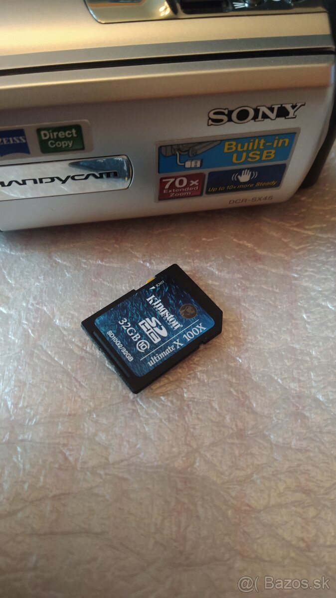 Kamera z dotykovým displejom SONY DCR-SX45E - 4