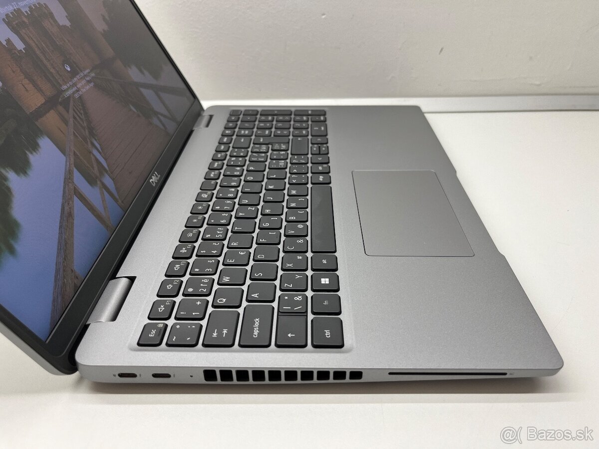 Dell Latitude 5540 15.6" i7-1365U/32GB/512GB/FHD/IPS/ZAR12m - 4