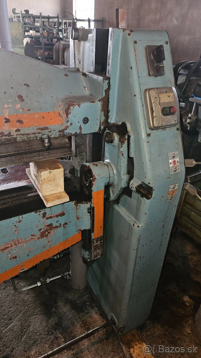 OHÝBAČKA PLECHU XONM 2000/2A/4 - 4